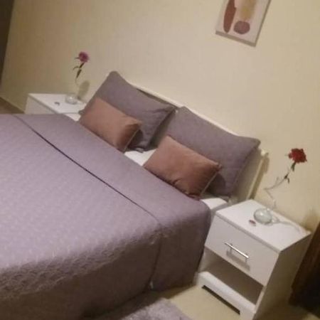 Chez Camille A Zac Mbao Apartment Diokoul Bagian luar foto