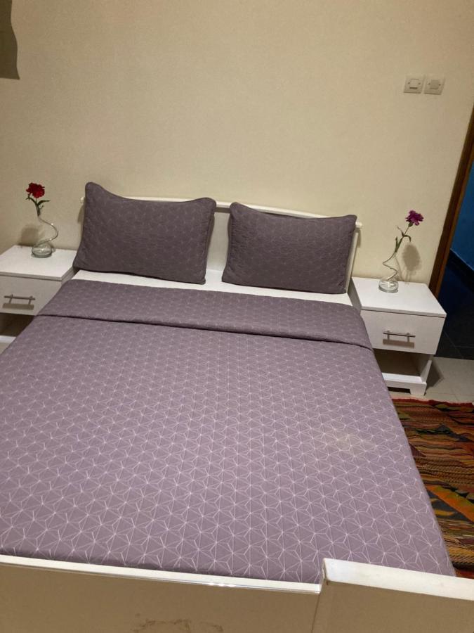 Chez Camille A Zac Mbao Apartment Diokoul Bagian luar foto